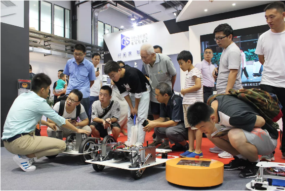 机器人底盘,服务机器人,工业机器人 机器人底盘,服务机器人,工业机器人