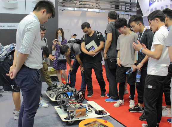 机器人底盘, 工业机器人, 服务机器人, 机器人双目视觉 机器人底盘, 工业机器人, 服务机器人, 机器人双目视觉